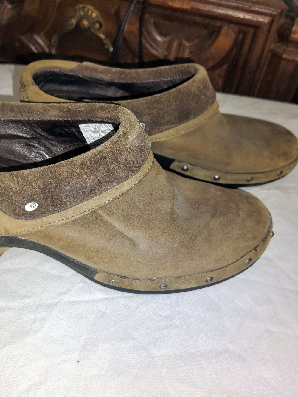 Merrell Women’s Brown Suede Mules Sz 8
